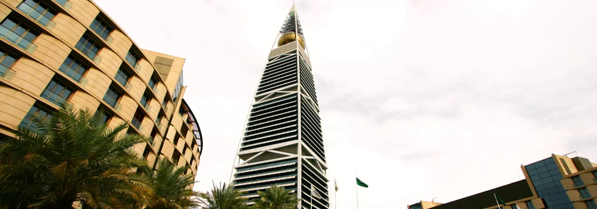 /media/26186/al-faisaliyah-tower-2000x700.jpg