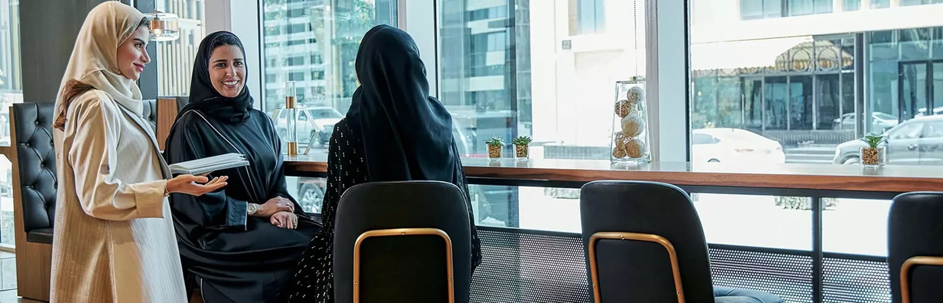 إمكانية العمل <br>في أفضل المواقع