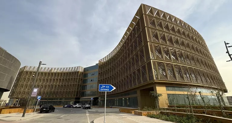 داخل-مبنى-building-b-2.jpg