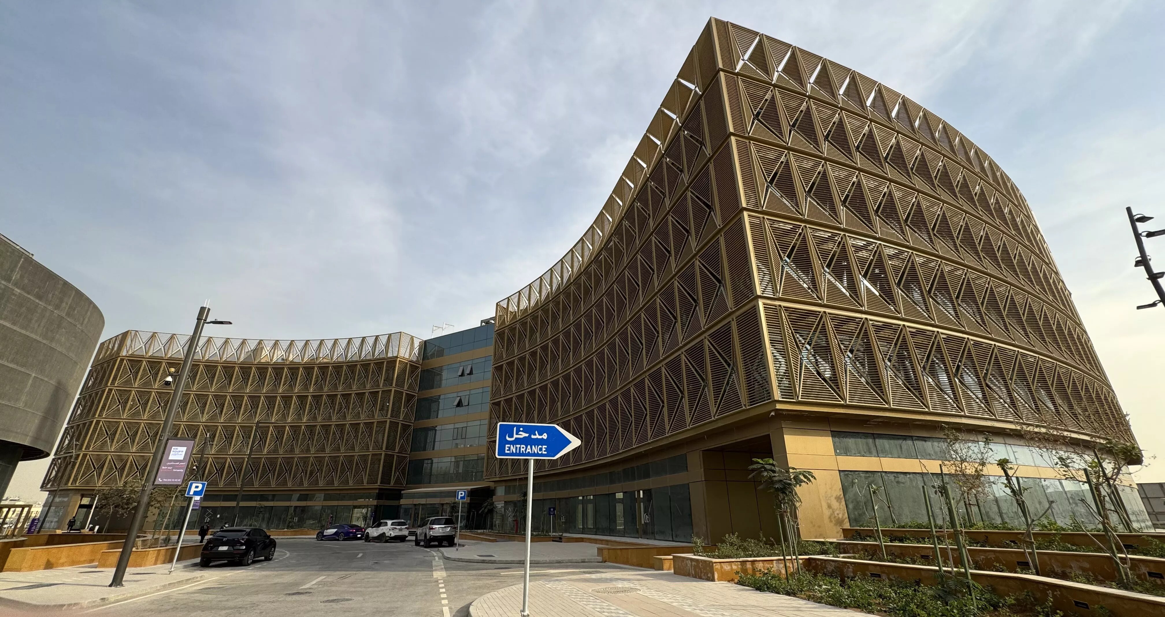 داخل-مبنى-building-b-2.jpg